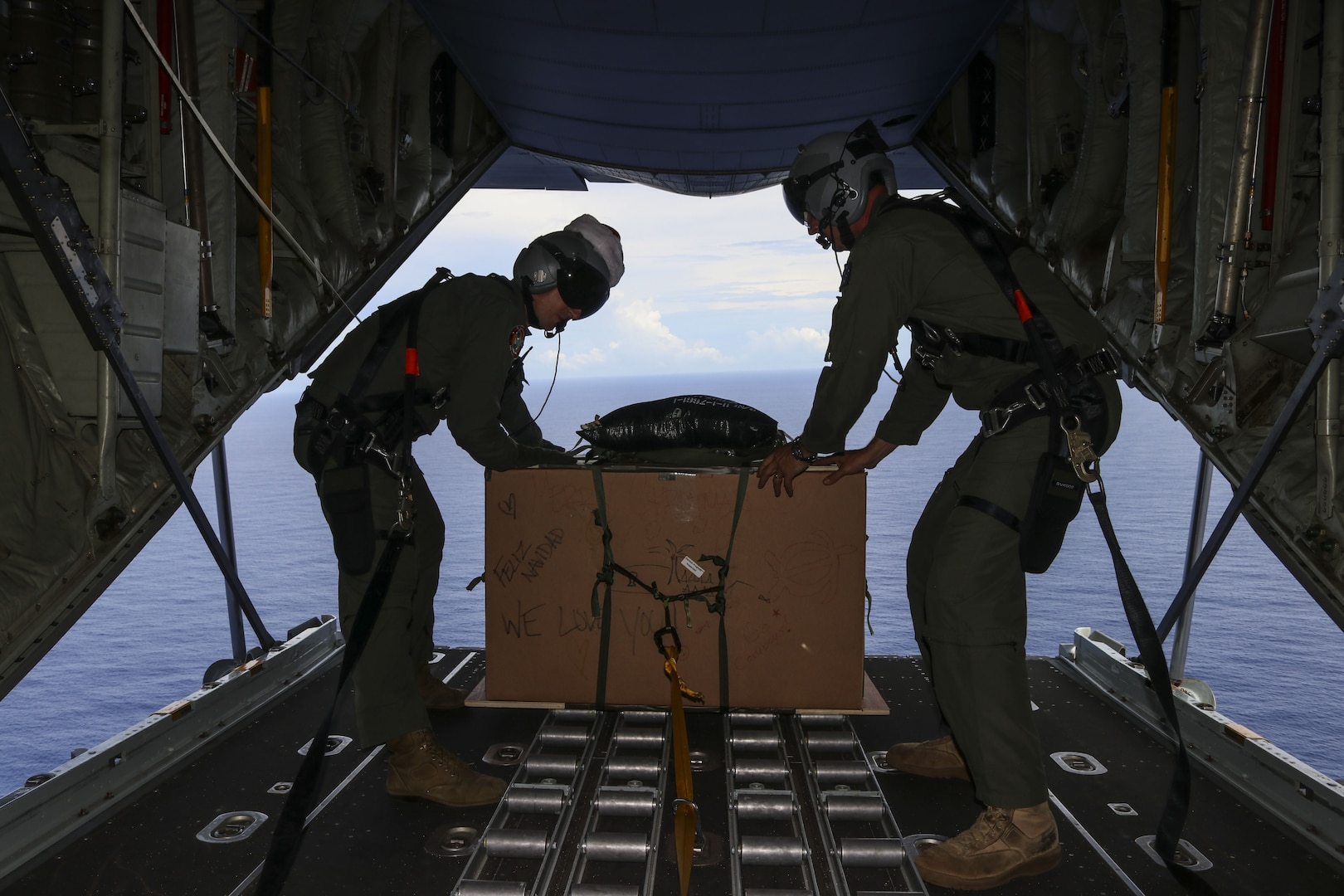 USAF, RAAF, JASDF complete first Operation Christmas Drop 2017 sortie