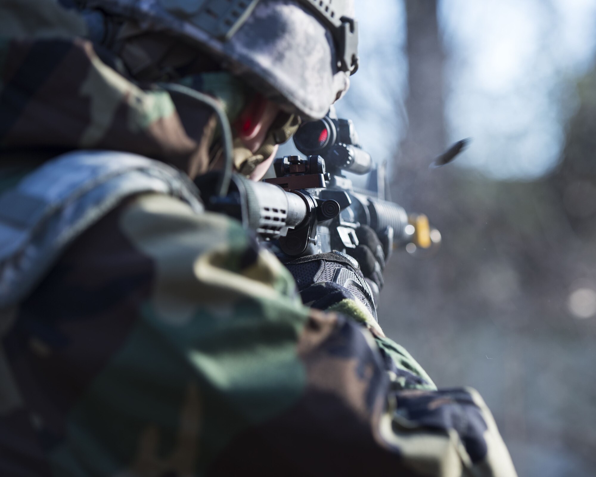 U.S. Air Force Airmen from the 133rd Security Forces Squadron participate in a training exercise at the 934th Explosive Ordinance Range in St. Paul, Minn., Nov. 19, 2017.