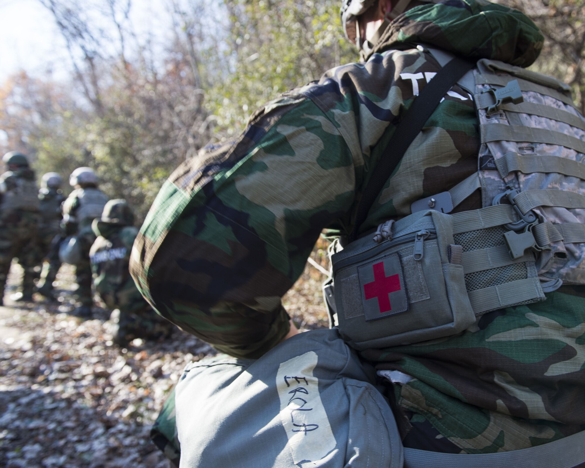 U.S. Air Force Airmen from the 133rd Security Forces Squadron participate in a training exercise at the 934th Explosive Ordinance Range in St. Paul, Minn., Nov. 19, 2017.