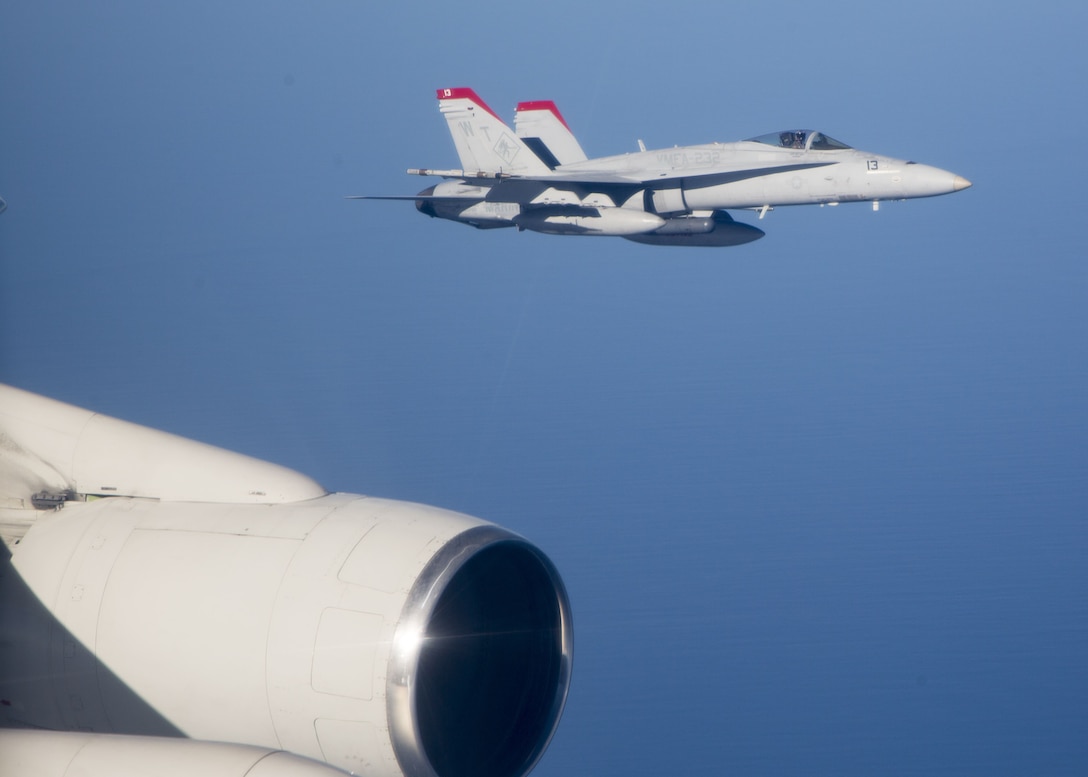 Air Refueling Omega Tanker C 707