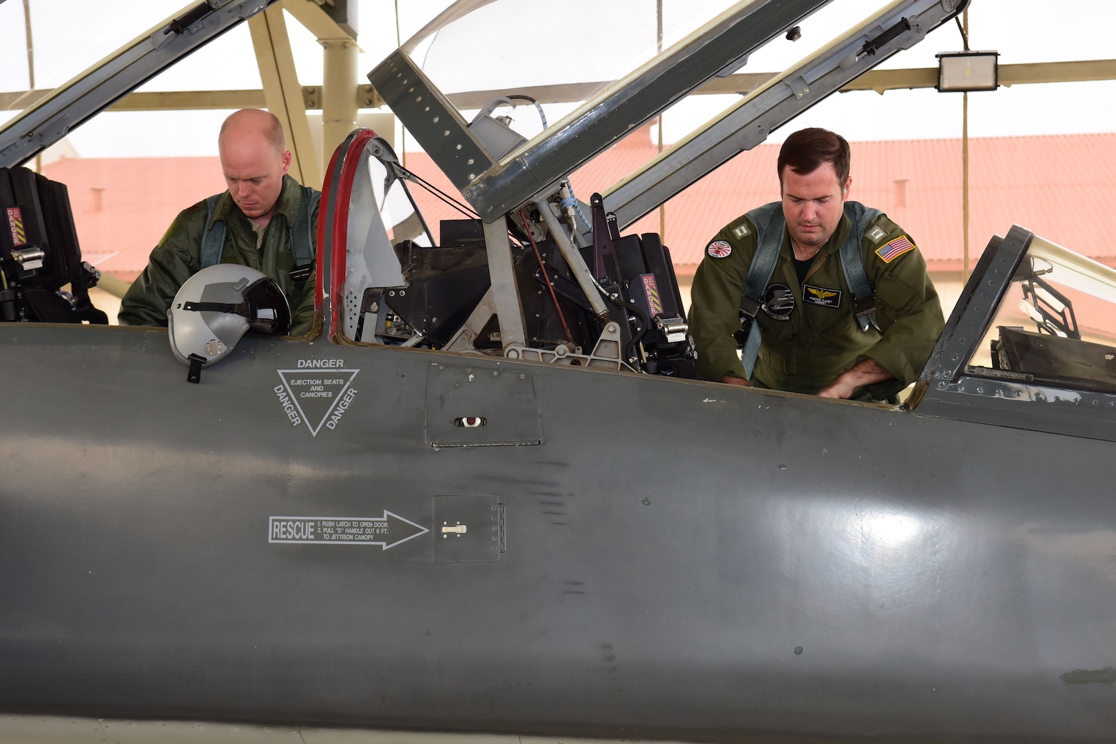 560th FTS Trains Navy Test Pilots