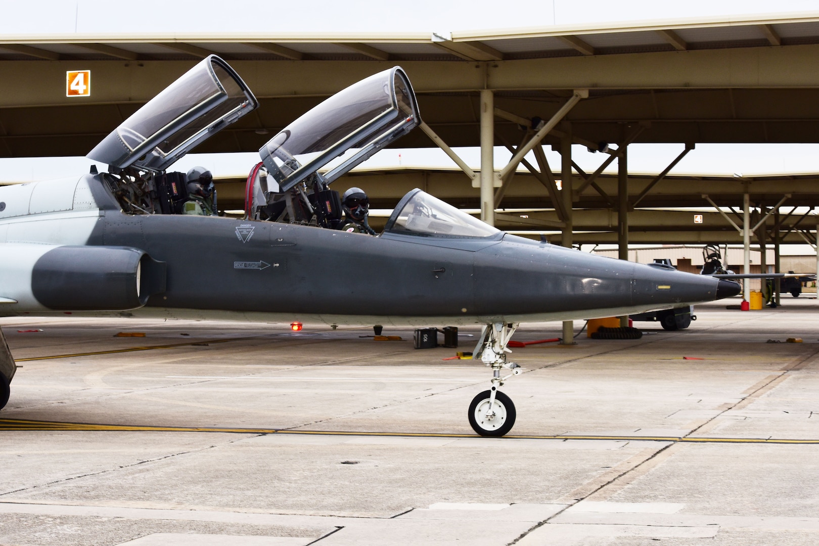 560th FTS Trains Navy Test Pilots