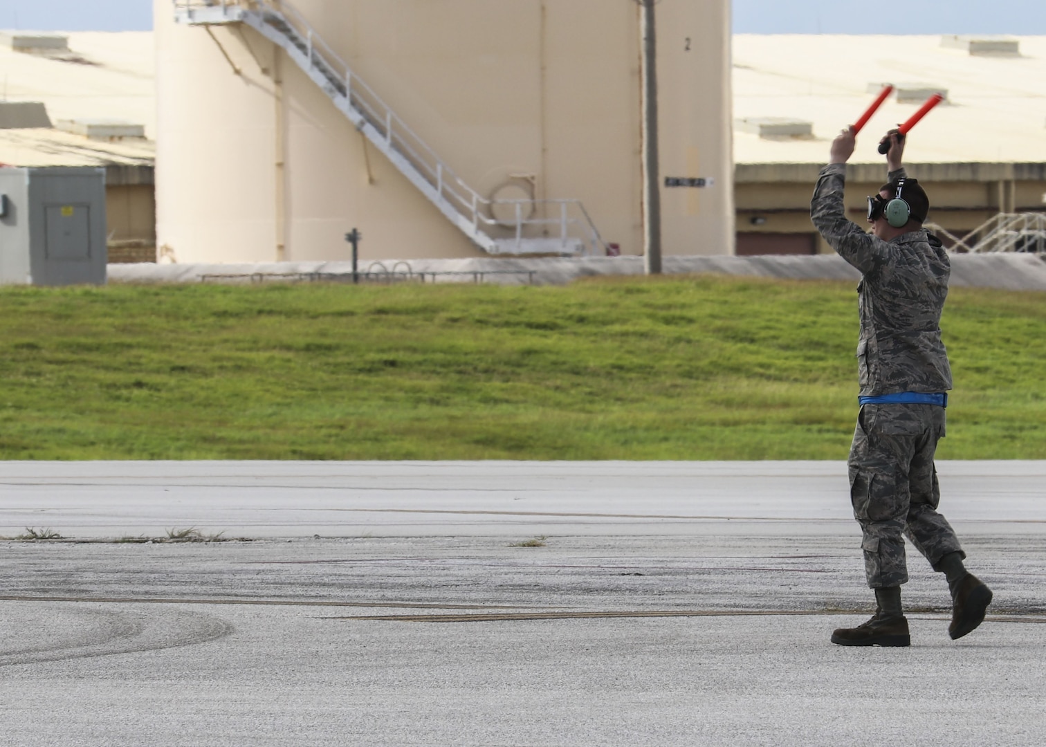 Maintainers help aircrews deliver bundles of joy