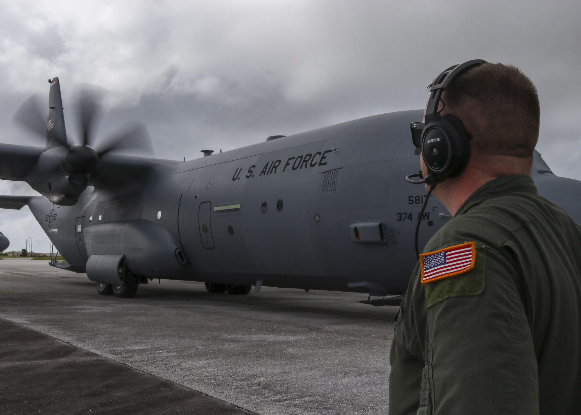 Maintainers help aircrews deliver bundles of joy