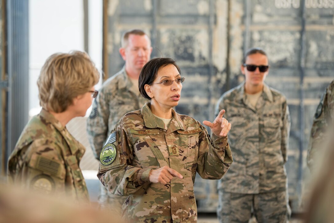 Commander of the Air Force Reserve Command visits AUAB