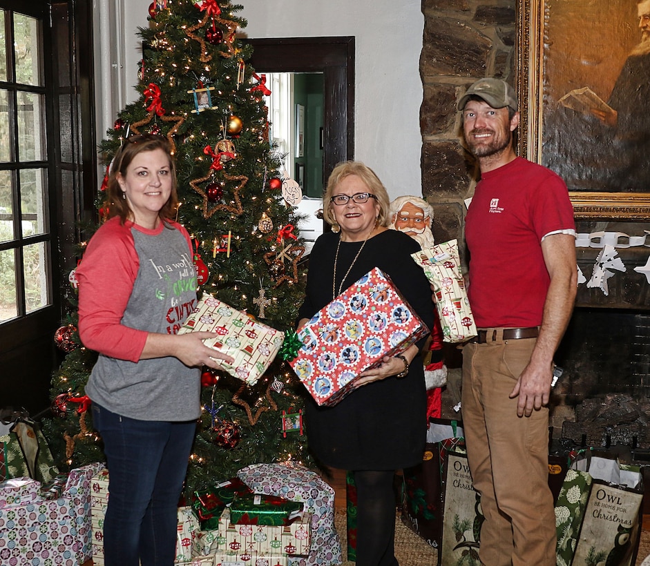 The Water Resources Branch from the U.S. Army Corps of Engineers, Mobile District Engineering Division held their annual holiday gift drive to collect gifts for children and young adults at Wilmer Hall Children's Home in Mobile, Alabama. The gift drive, spearheaded by Civil Engineer Jackie Wittman, is in its third year and asks employees to pick from a list of items that the children have asked for, such as clothing, toys, gift cards, and blankets.