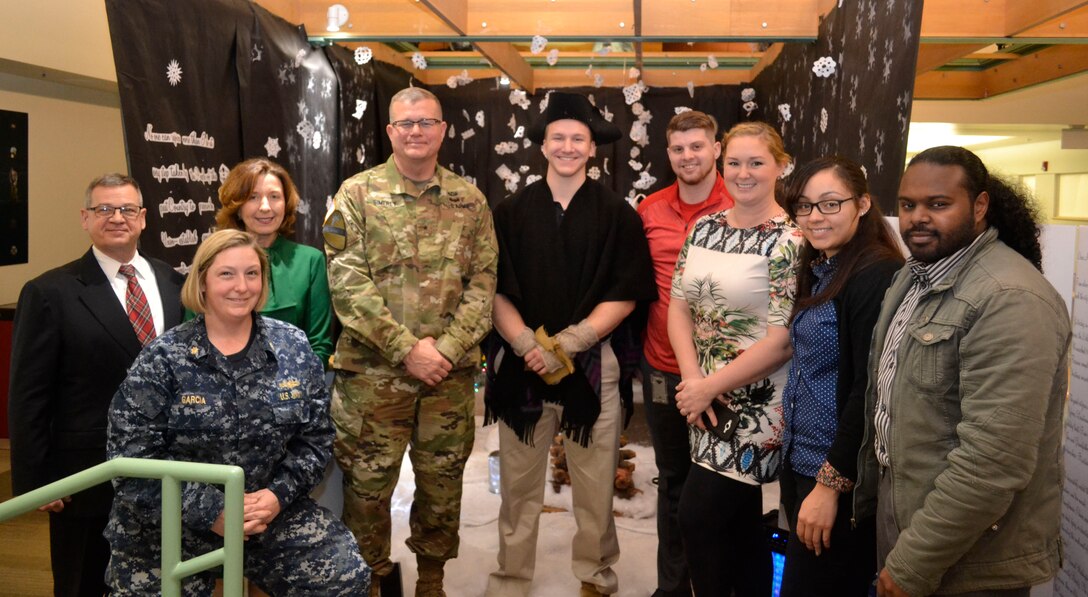 DLA Troop Support Holiday Card Decorating Contest