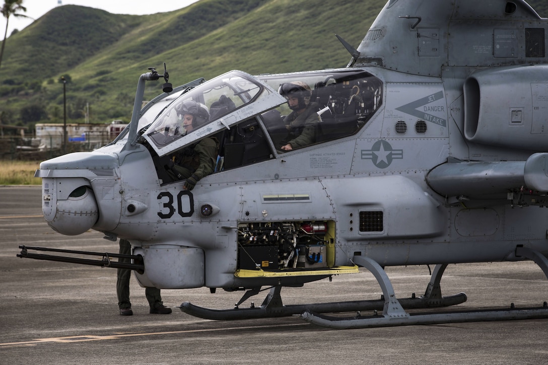 Hawaii’s first three AH-1Z Vipers arrive aboard Marine Corps Air Station, Kaneohe Bay, Dec. 19, 2017. The arrival of the 4th generation attack helicopters enhances the capabilities and power projection of Marine Light Attack Helicopter Squadron 367, Marine Aircraft Group 24, 1st Marine Aircraft Wing and MCBH.