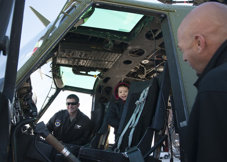 kirtland air force base hospital