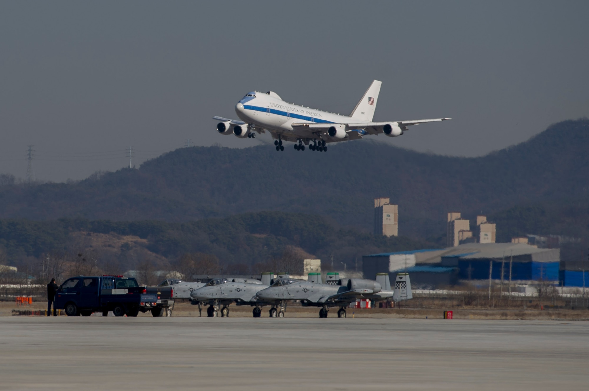 An E-4 carrying Defense Secretary Jim Mattis lands at Osan Air Base, Republic of Korea, Feb. 2, 2017.  The visit, which is Mattis’ first official visit to a foreign country as secretary of defense, highlighted the common traits and strengths shared by the U.S. and ROK governments, including the commitment to bi-lateral cooperation in keeping regional safety and stability in check. (U.S. Air Force photo by Staff Sgt. Jonathan Steffen)