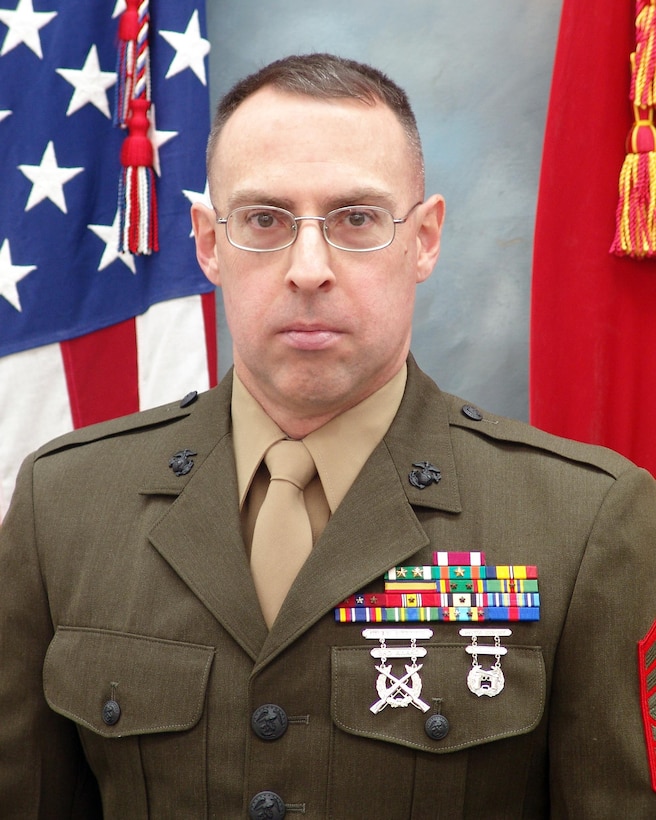 Command Photo
