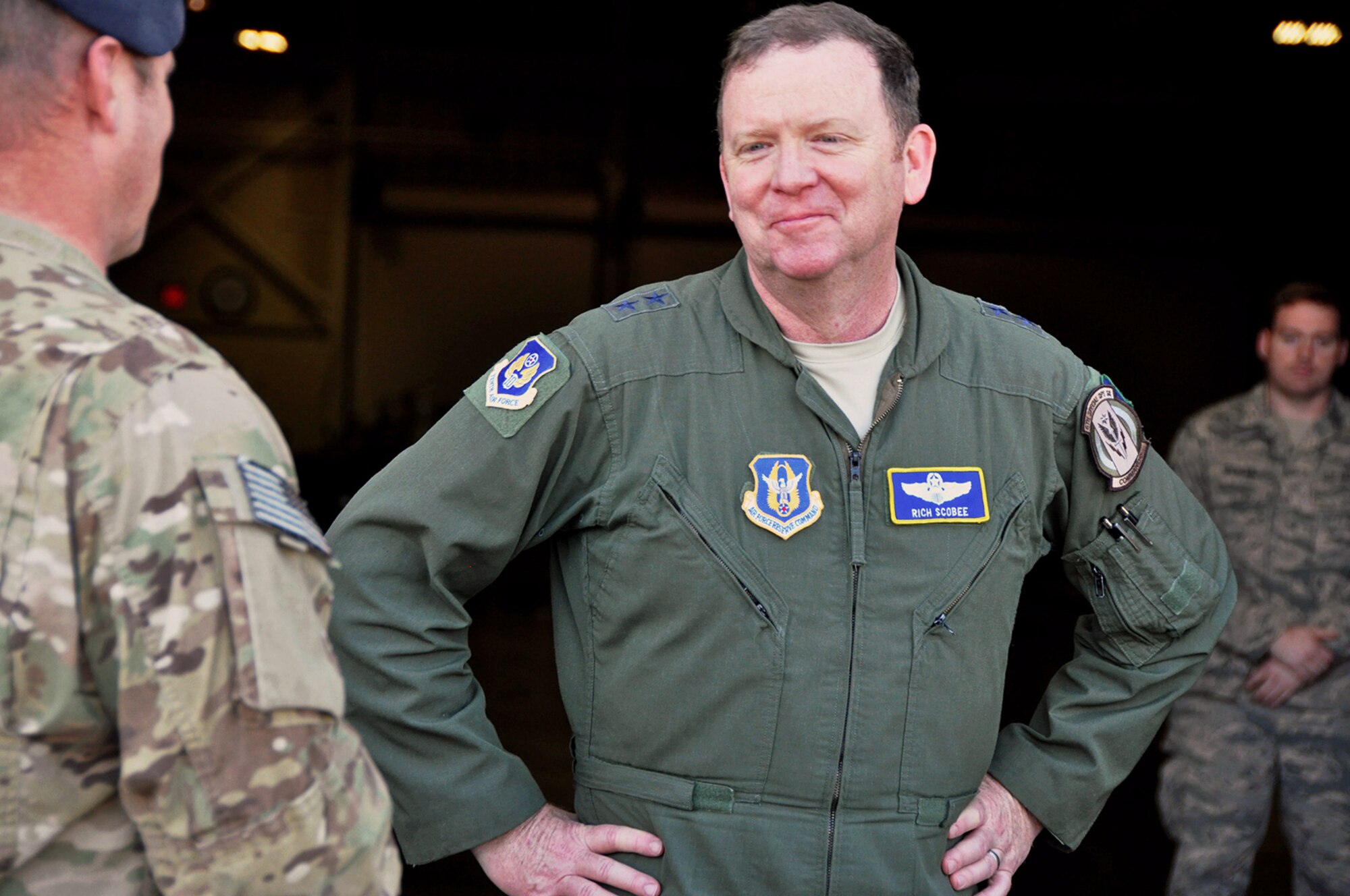 Maj. Gen. Richard Scobee, 10th Air Force commander, visits a work center to meet with security forces and logistics Airmen at Duke Field, Fla., Jan. 19, 2017. During his visits to Citizen Air Commandos at Duke and Hurlburt Field, Scobee held a wing assembly and visited many of them at their work centers to observe and thank them for the work they do for the 919th Special Operations Wing’s diverse mission sets. (U.S. Air Force photo/Dan Neely)