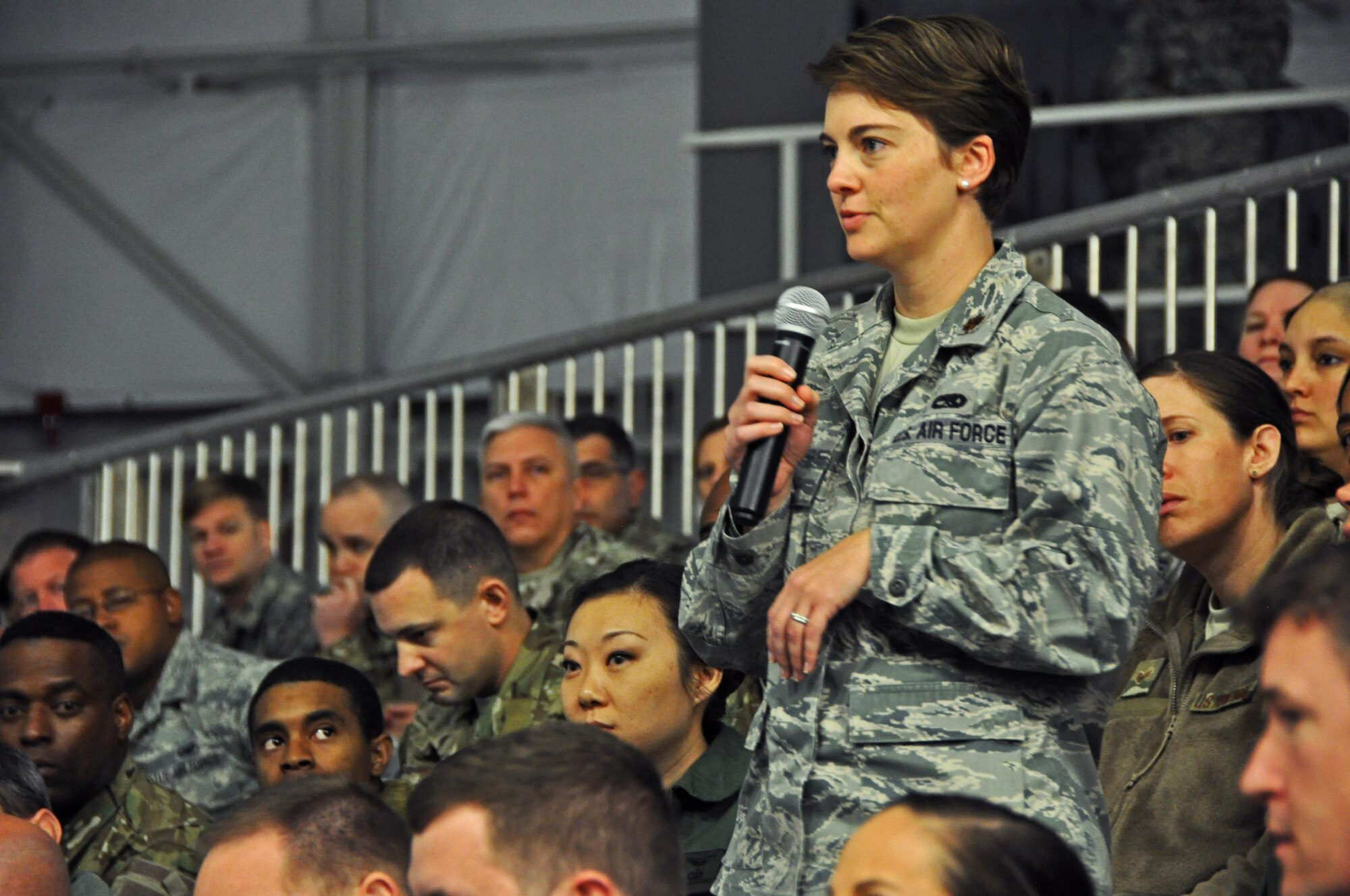 Maj. Jacquelyn Perr, 859th Special Operations Squadron executive officer, asks Lt. Gen. Brad Webb, commander of Air Force Special Operations Command, a question regarding budgetary constraints at Duke Field, Fla., Feb. 4, 2017.  Webb spoke to the Reservists and visited senior leaders to ensure Citizen Air Commandos understand how important they are to AFSOC’s global operations. (U.S. Air Force photo/Dan Neely)