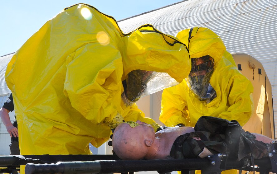 Members of a highly specialized Kentucky National Guard unit practiced their skills in combating terrorist attacks during an emergency response exercise at Duke Field, Fla. Jan. 24. The 41st Civil Support Team used Duke Field as the site of the three-day exercise to assess their readiness and ability to respond to terrorist attacks, and the deployment of nuclear, biological, radiological or chemical weapons.  (U.S. Air Force photo/Dan Neely)