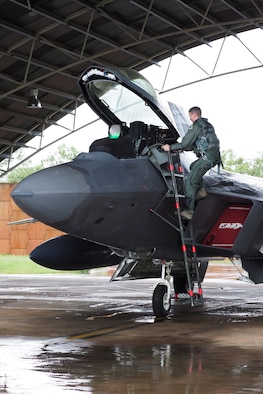 The first three of 12 U.S. Air Force F-22 Raptors arrive at Royal Australian Air Force Base Tindal, Feb. 10, 2017. The At the direction of Adm. Harry Harris Jr., U.S. Pacific Command commander, Pacific Air Forces sent the Raptors and approximately 190 Airmen from the 90th Fighter Squadron at Joint Base Elmendorf-Richardson, Alaska, to conduct combined exercises and training missions with the RAAF as part of the Enhanced Air Cooperation Initiative under the Force Posture Agreement between the United States and Australia.
