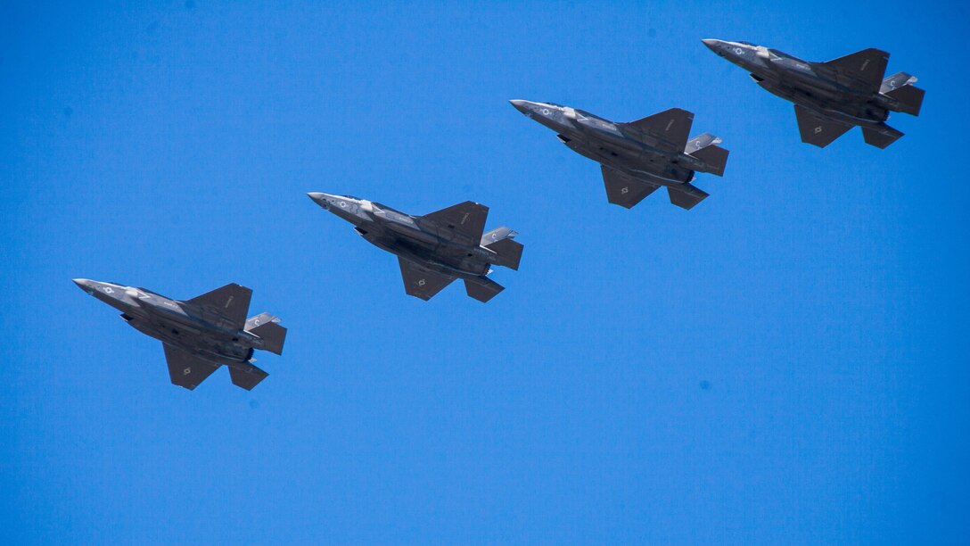 The U.S. Marine Corps F-35B Lightning II demonstrates its refueling capabilities at Marine Corps Air Station Camp Pendleton, Calif., Jan 30, 2017. 