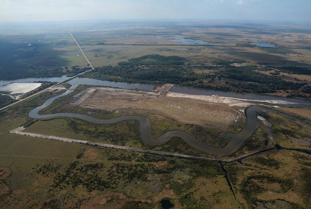 As the U.S. Army Corps of Engineers Jacksonville District continues to work towards bringing the Kissimmee River Restoration project to completion, navigation closures will remain in effect to accommodate ongoing construction activities.  