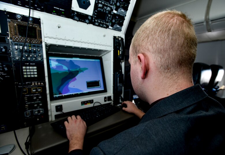 Upgraded C40Bs bring stateofart communications to VPOTUS airlift