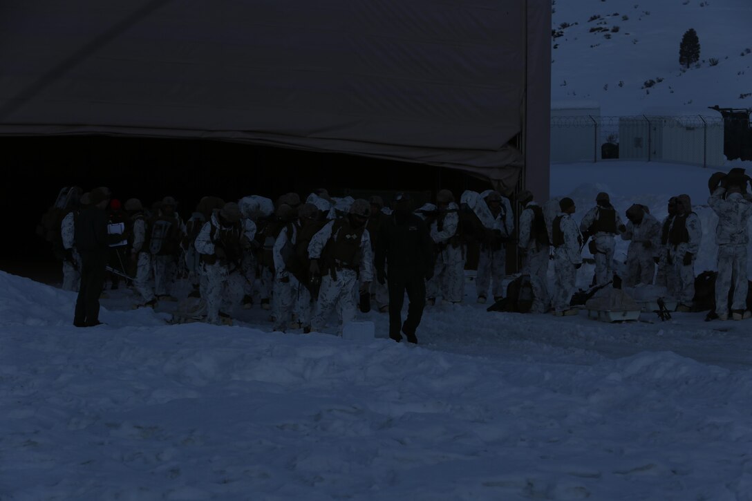 Marines with 2nd Battalion, 2nd Marine Regiment, 2nd Marine Division, begin on and offloading into Marine Heavy Helicopter Squadron (HMH) 462 CH-53E Super Stallions during Mountain Exercise training at Marine Corps Mountain Warfare Training Center, Bridgeport, Calif., Feb. 3. The Marines practice these fundamental drills to hone their proficiency in preparation for real-life situations. (U.S. Marine Corps photo by Lance Cpl. Dylan Overbay/RELEASED)