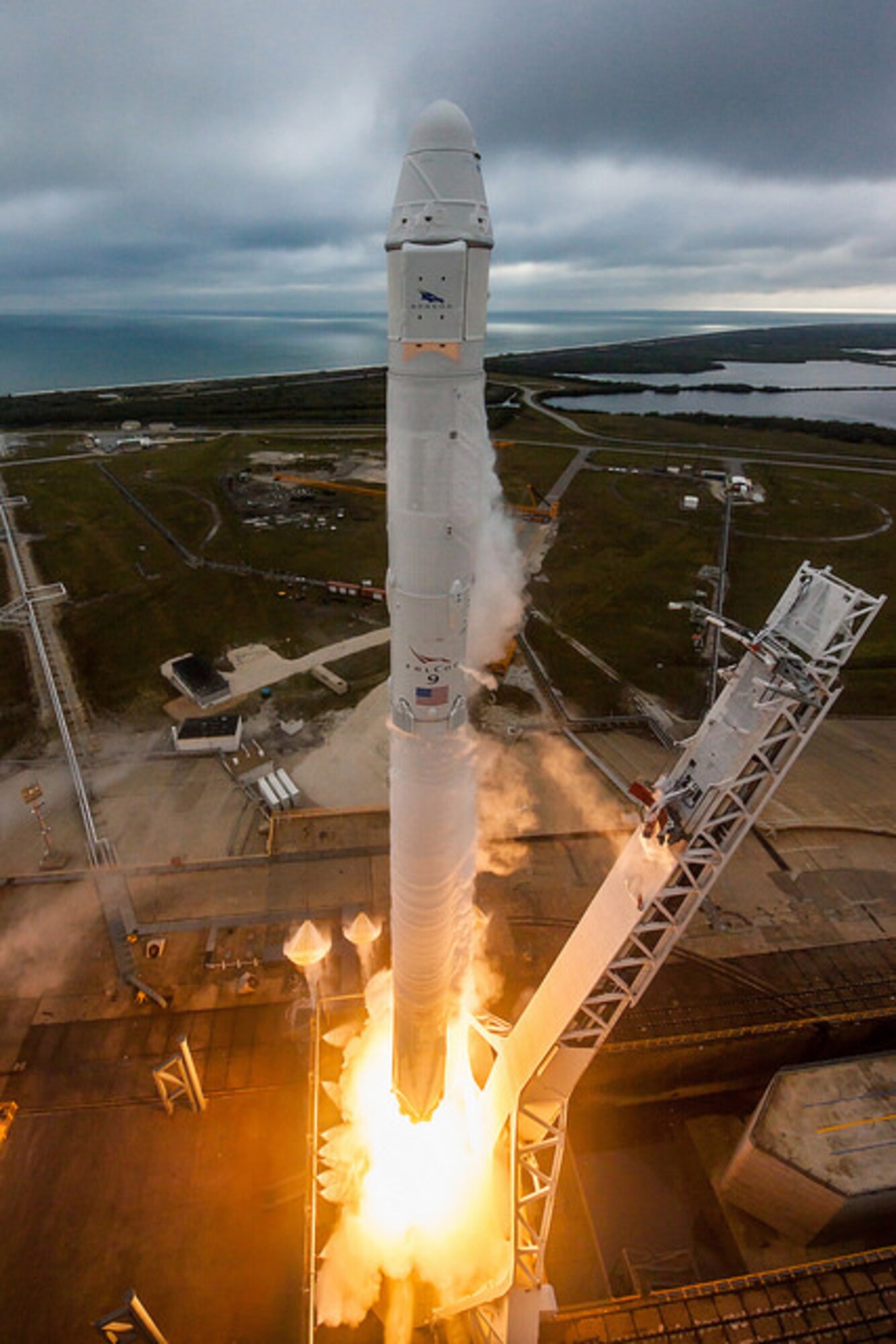 The 45th Space Wing supported SpaceX’s successful launch of a Falcon 9 Dragon spacecraft headed to the International Space Station from Space Launch Complex 39A at NASA’s Kennedy Space Center February 19 at 9:39 a.m. ET. (Courtesy photo/SpaceX)