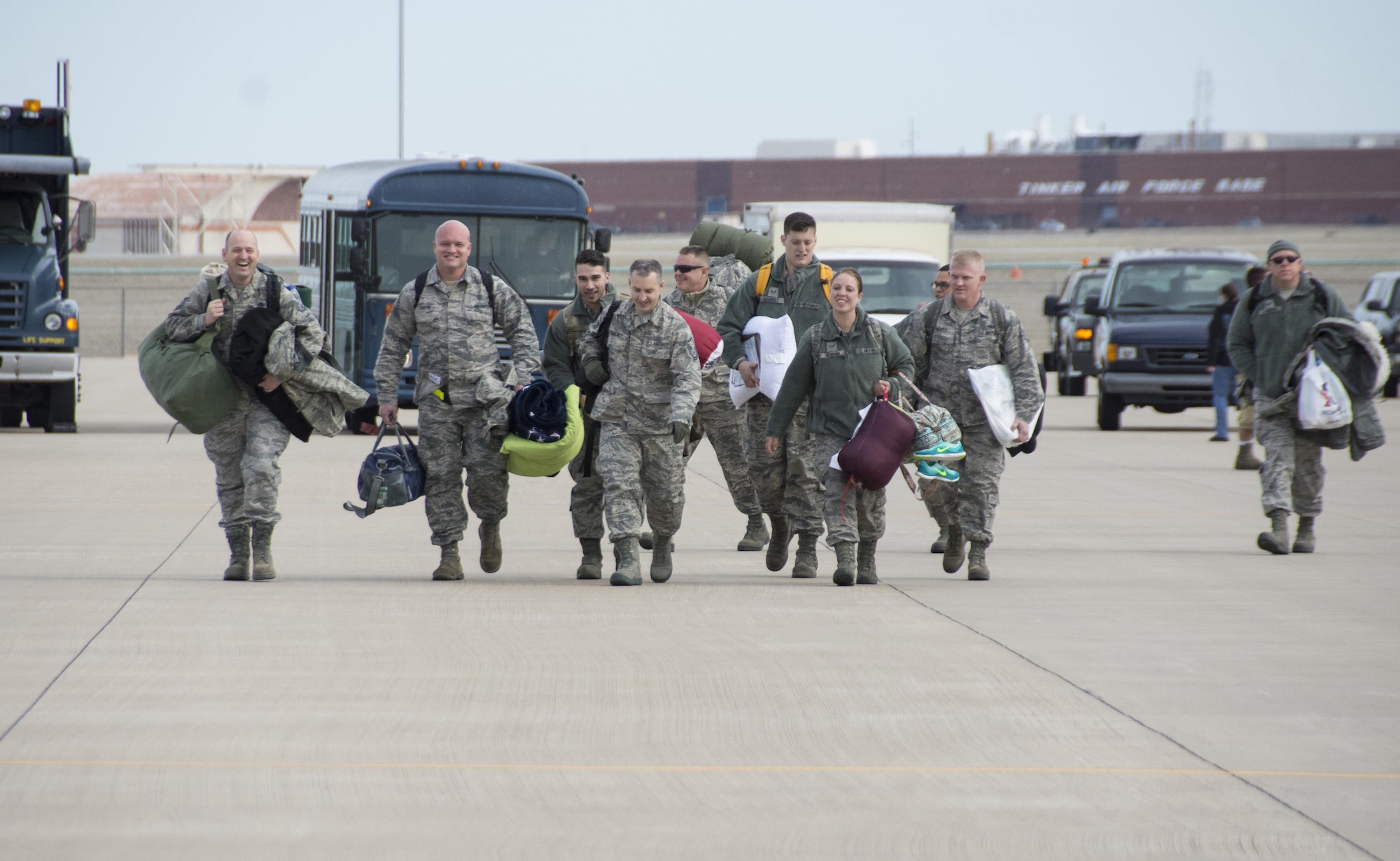 Reservists from the 507th Air Refueling Wing return home following a deployment Feb. 17, 2017, at Tinker Air Force Base, Okla. More than 90 other Reservists deployed in December 2016 in support of air operations at Incirlik Air Base, Turkey, against the Islamic State group. (U.S. Air Force photo/Tech. Sgt. Lauren Gleason)