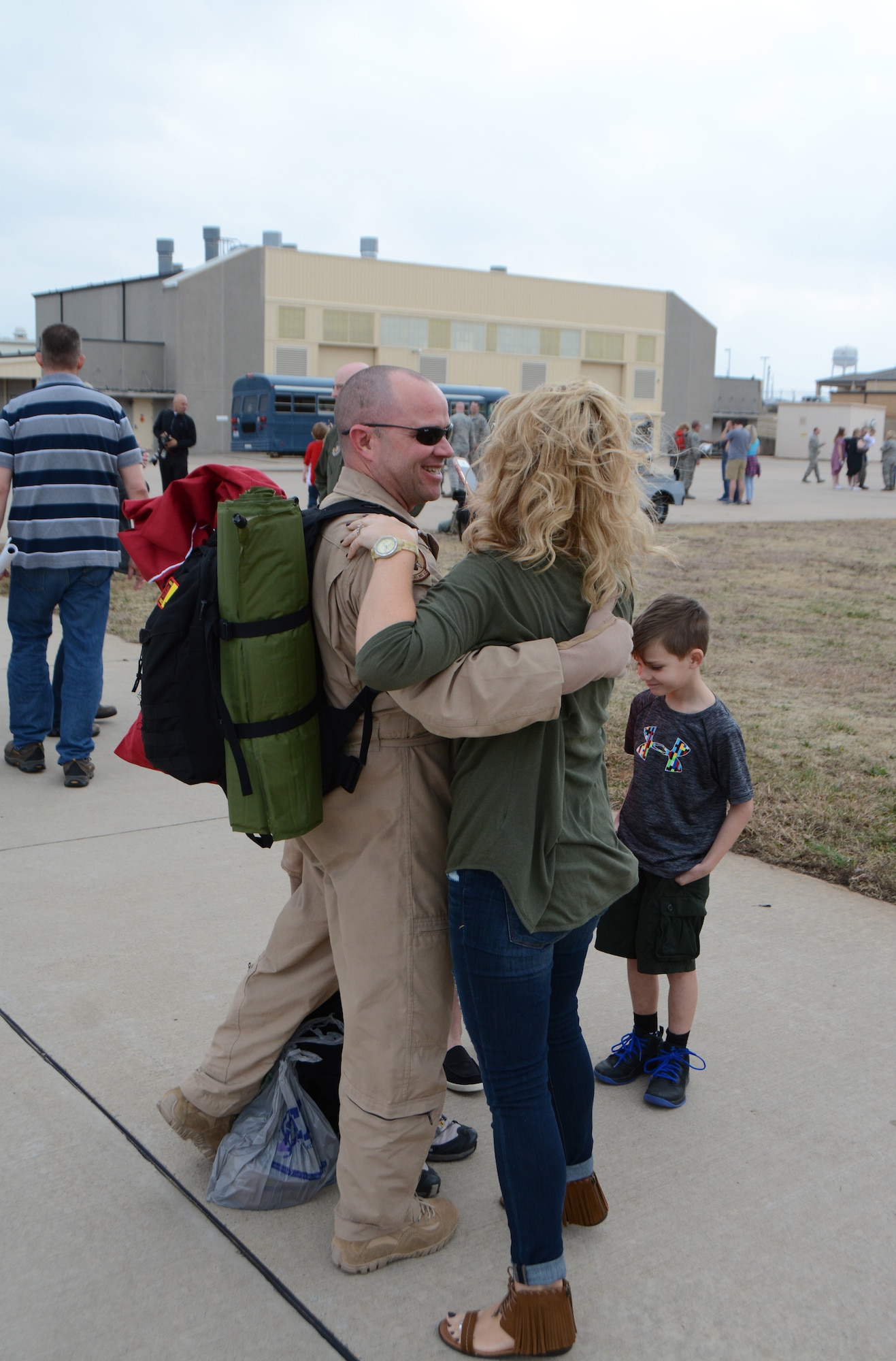 Senior Master Sgt. Durk Smith of the 465th Air Refueling Squadron hugs his wife following a deployment Feb. 19, 2017, at Tinker Air Force Base, Okla. More than 90 Reservists deployed in December 2016 in support of air operations at Incirlik Air Base, Turkey, against the Islamic State group. (U.S. Air Force photo/Tech. Sgt. Lauren Gleason)