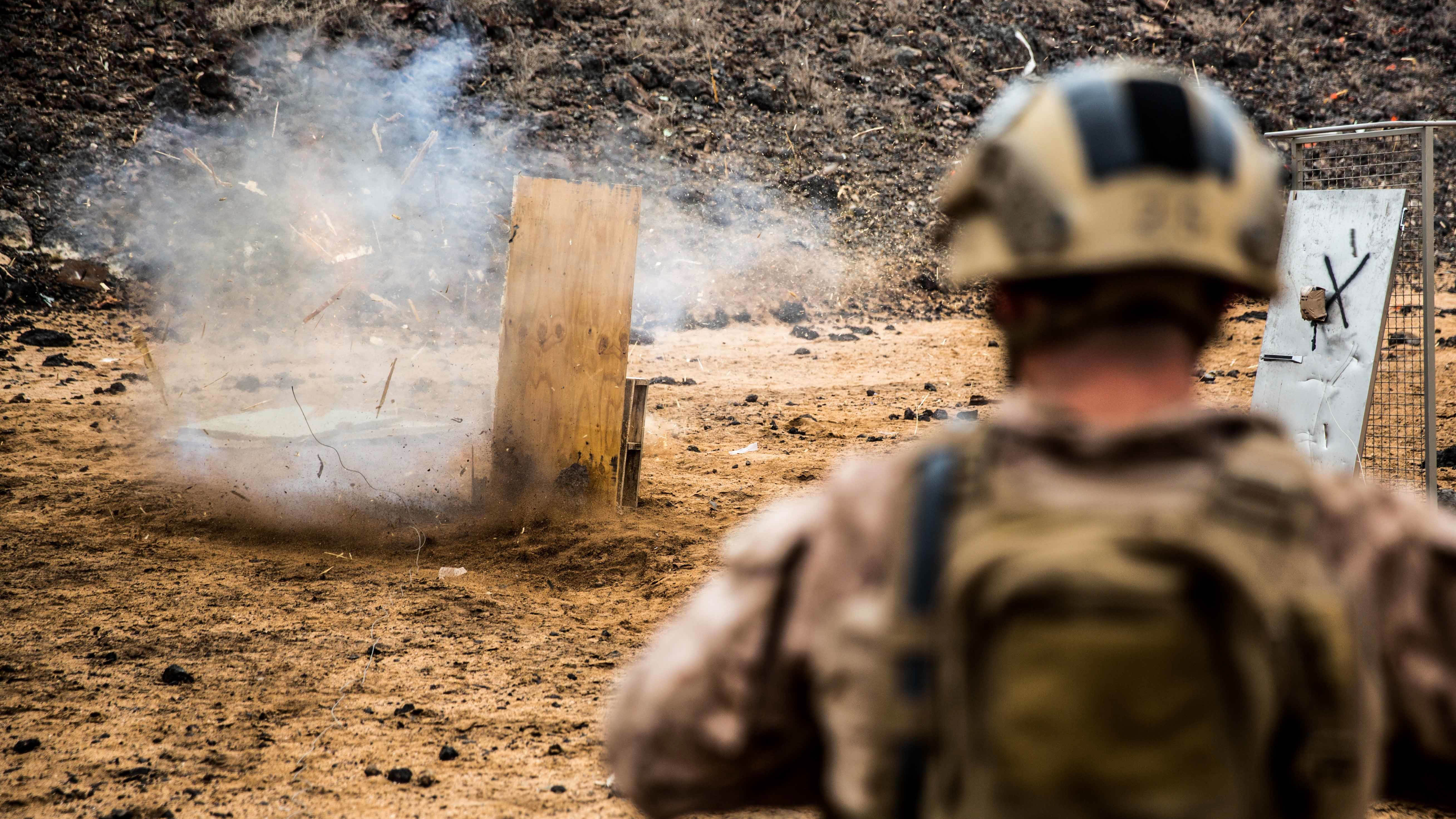 gallerynova.se te1n1w77214-0 -5- 000 Explore Photos