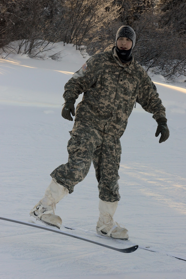 Army issues new skis, gear for soldiers training to fight in the cold