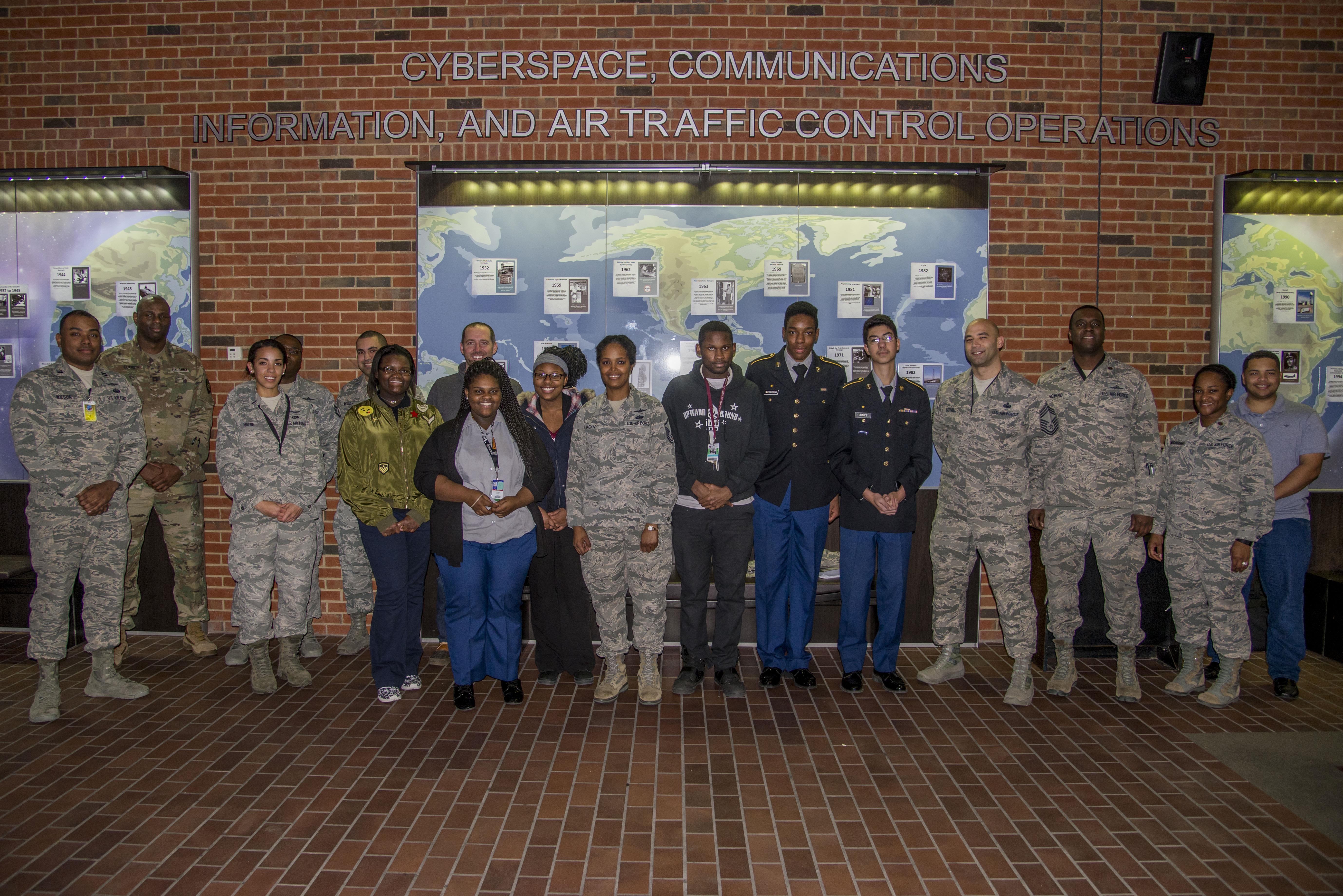 Introducing cyber to Upward Bound East St. Louis high school students ...