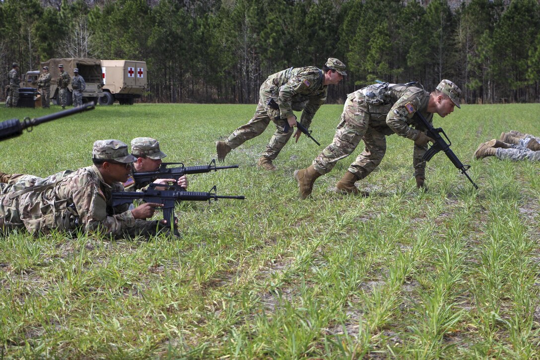 Soldiers conduct individual movement drills at Fort Stewart, Ga., Feb. 14, 2017. The event helped determine who would represent the battalion at the 11th annual Best Sapper Competition at Fort Leonard Wood, Mo. The soldiers are assigned to the 3rd Infantry Division's 9th Brigade Engineer Battalion, 2nd Infantry Brigade Combat Team. Army photo by Spc. Joshua Petke