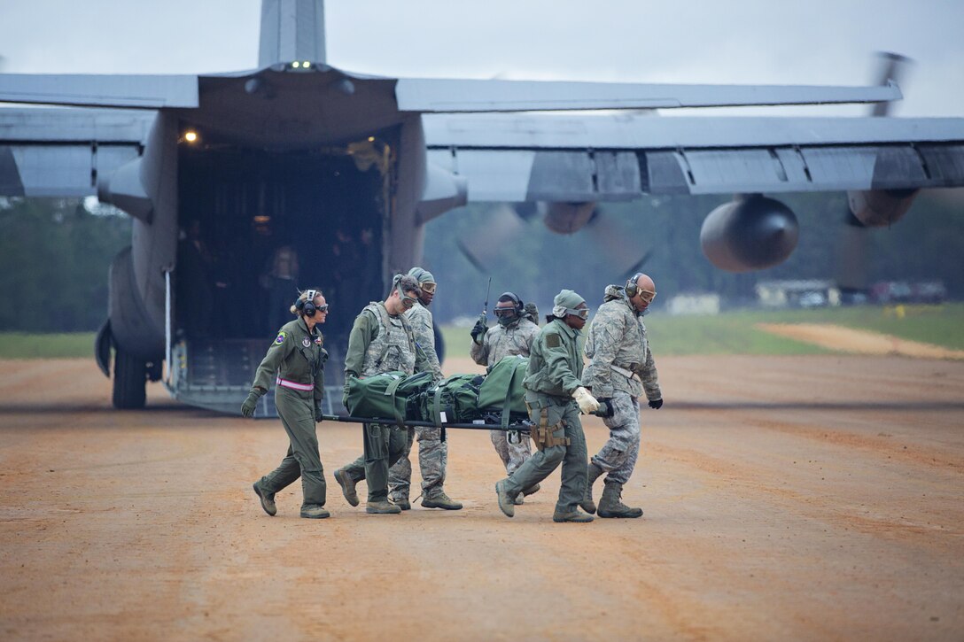 Reservists from the 512th Airlift Wing located at Dover Air Force Base, Del., conducted airfield training and provided support to Army units who were training at the Joint Readiness Training Center, Fort Polk, Louisiana, Feb. 15. 2017. (U.S. Air Force photo/Capt. Bernie Kale)