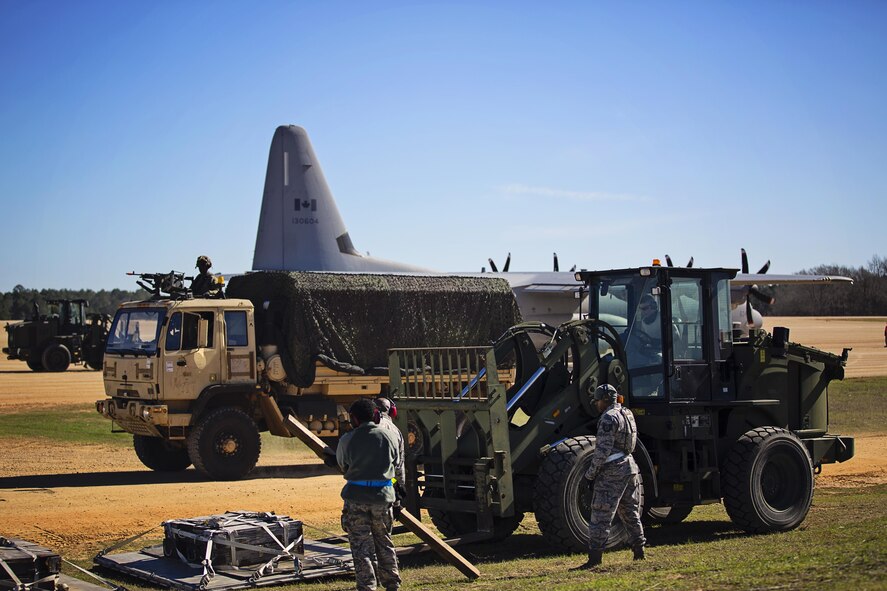 Reservists from the 512th Airlift Wing located at Dover Air Force Base, Del., conducted airfield training and provided support to Army units who were training at the Joint Readiness Training Center, Fort Polk, Louisiana, Feb. 15. 2017. (U.S. Air Force photo/Capt. Bernie Kale)