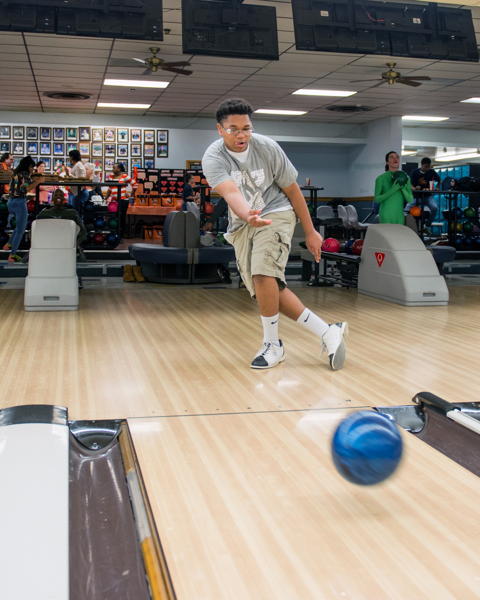 Bowling 2017 on sale