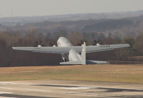 A Yokota-bound C-130J Super Hercules takes off from the Lockheed Martin Aeronautics Company, Marietta, Ga., Feb. 24, 2017. The aircraft is the first of Yokota Air Base’s C-130J projected deliveries. (Courtesy photo by David Key)