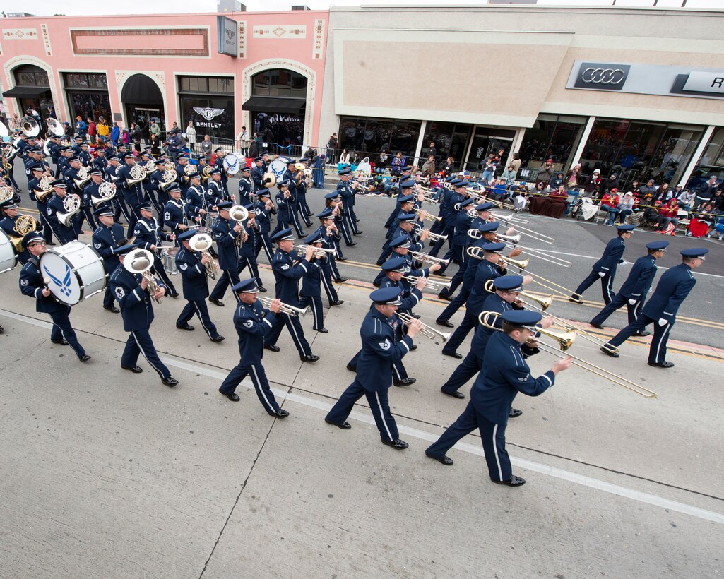 The United States Air Force Total Force Band performs in the 128th Rose Parade in Pasadena, Calif., Jan. 2, 2017. The USAF Total Force Band kicked off the Air Force 70th Birthday celebration playing several venues in Southern California culminating with their appearance in the Rose Parade. The band is comprised of active-duty and Air National Guard musicians from around the Air Force. (U.S. Air Force photo/Louis Briscese)