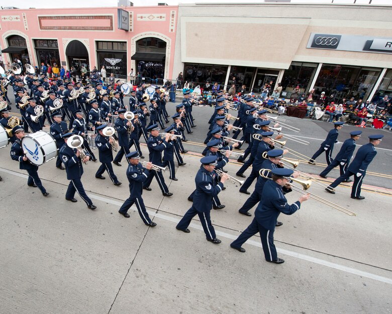 The United States Air Force Total Force Band performs in the 128th Rose Parade in Pasadena, Calif., Jan. 2, 2017. The USAF Total Force Band kicked off the Air Force 70th Birthday celebration playing several venues in Southern California culminating with their appearance in the Rose Parade. The band is comprised of active-duty and Air National Guard musicians from around the Air Force. (U.S. Air Force photo/Louis Briscese)
