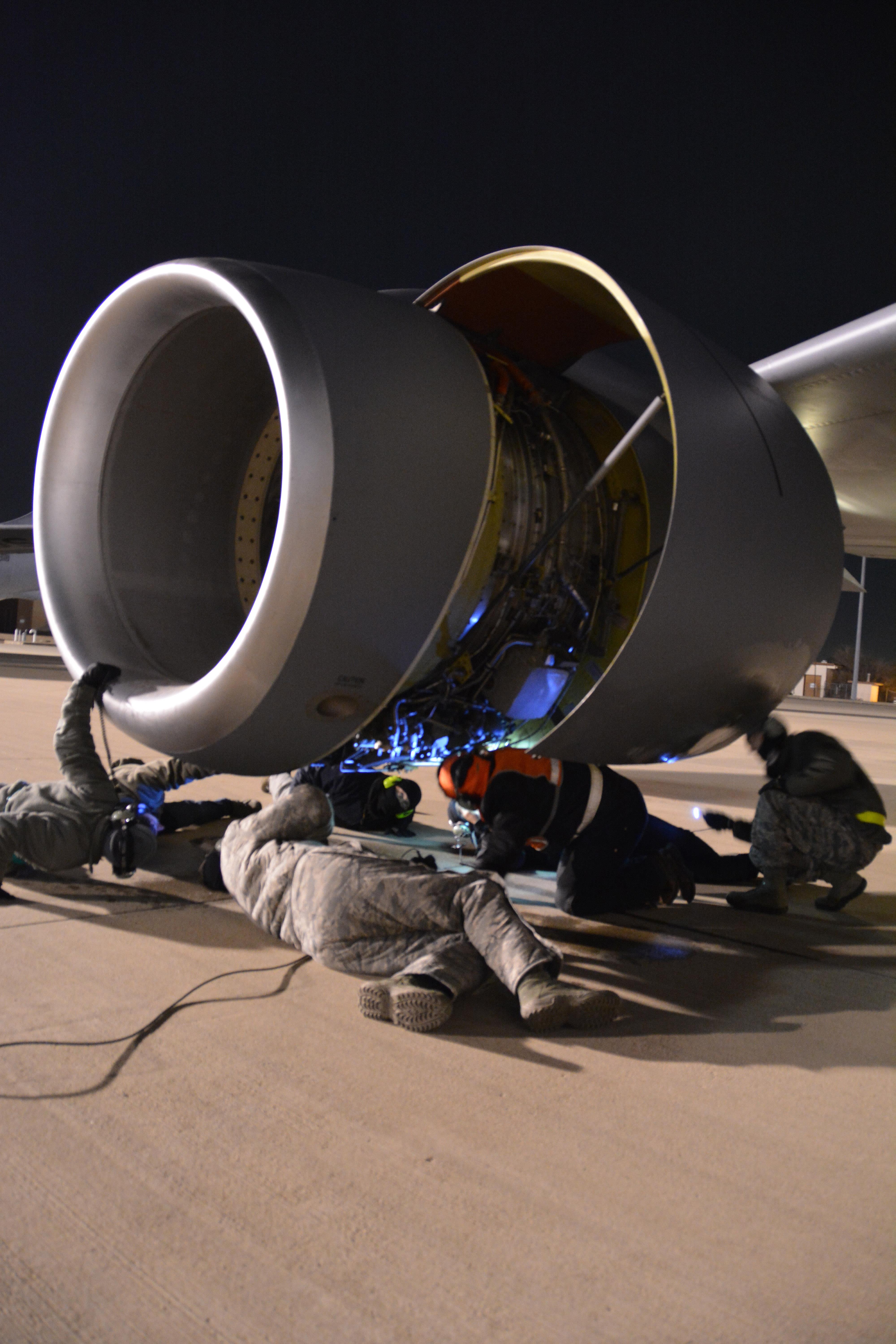 maintenance crews from the 507th maintenance group troubleshoot the number three engine of a kc 135r stratotanker at tinker turkey places turkey travel travel