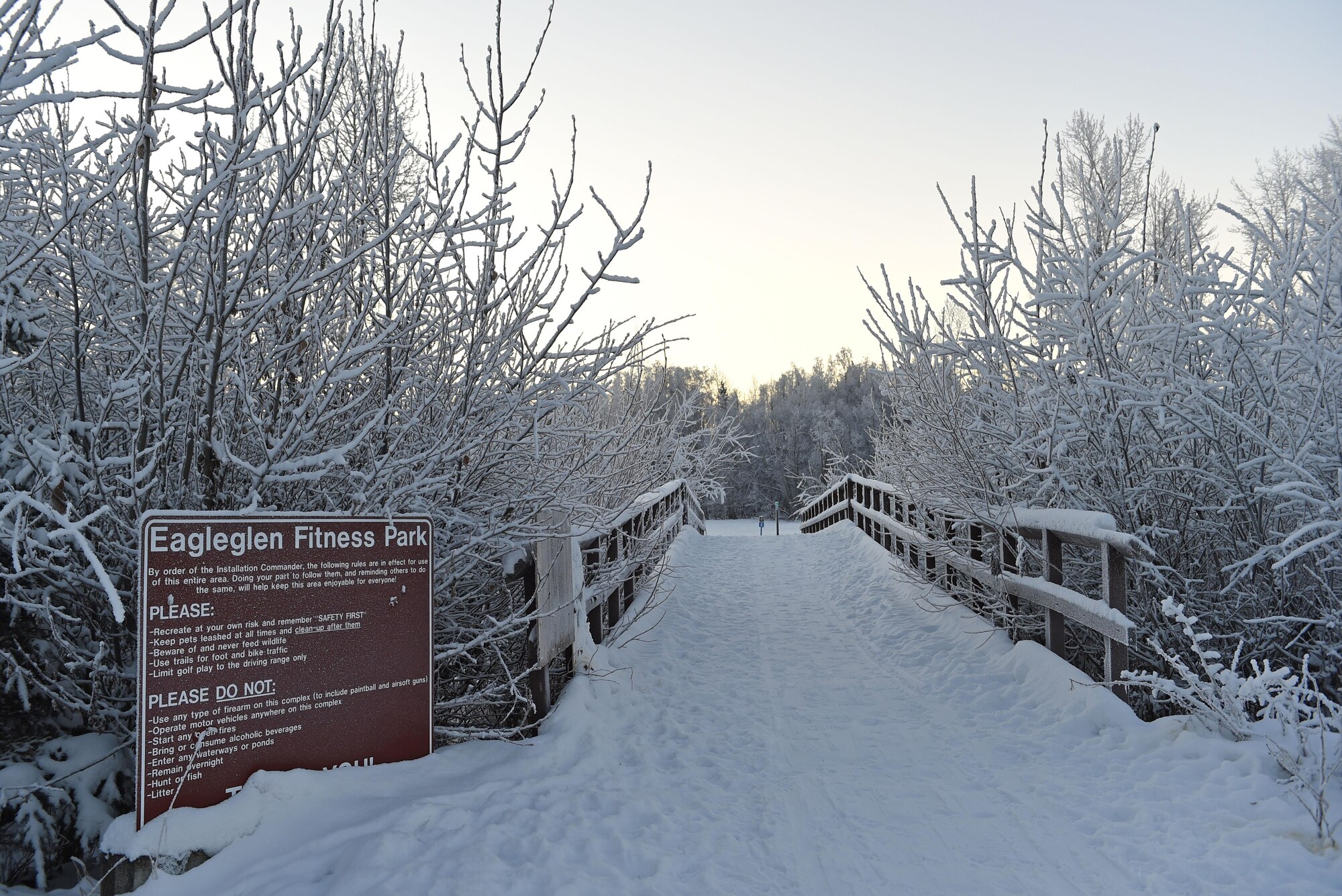 The Fit to Fight Cross-Country Ski program offers free ski equipment rentals for service members at the Eagleglen Fitness Park. The resiliency program can be used as an addition to other physical training sessions and offers a full-body workout. 