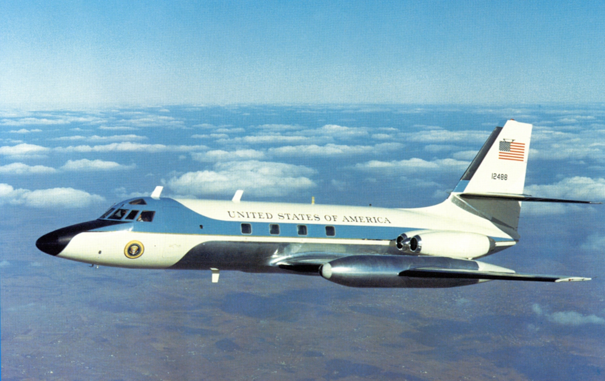 C-140 Jet Star, 1987-1990: The 1866th Facility Checking Squadron came to Scott AFB to perform flight inspections world-wide for DoD navigational aids/radar facilities on non-assigned Federal Aviation Administration C-140 Jet Star on Scott AFB controllers. The unit brought with it four C-140A Jet Stars.
