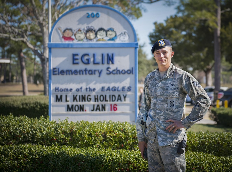 Airman first resource officer to Eglin Elementary > U.S. Air