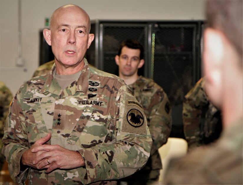 VICENZA, Italy-Commanding General LTG Charles D. Luckey, U.S. Army Reserve Command visits 7th Mission Support Command Soldiers from the 2500th Digital Liaison Detachment and Company A, 457th Civil Affairs Battalion, Jan. 21, 2017. 

