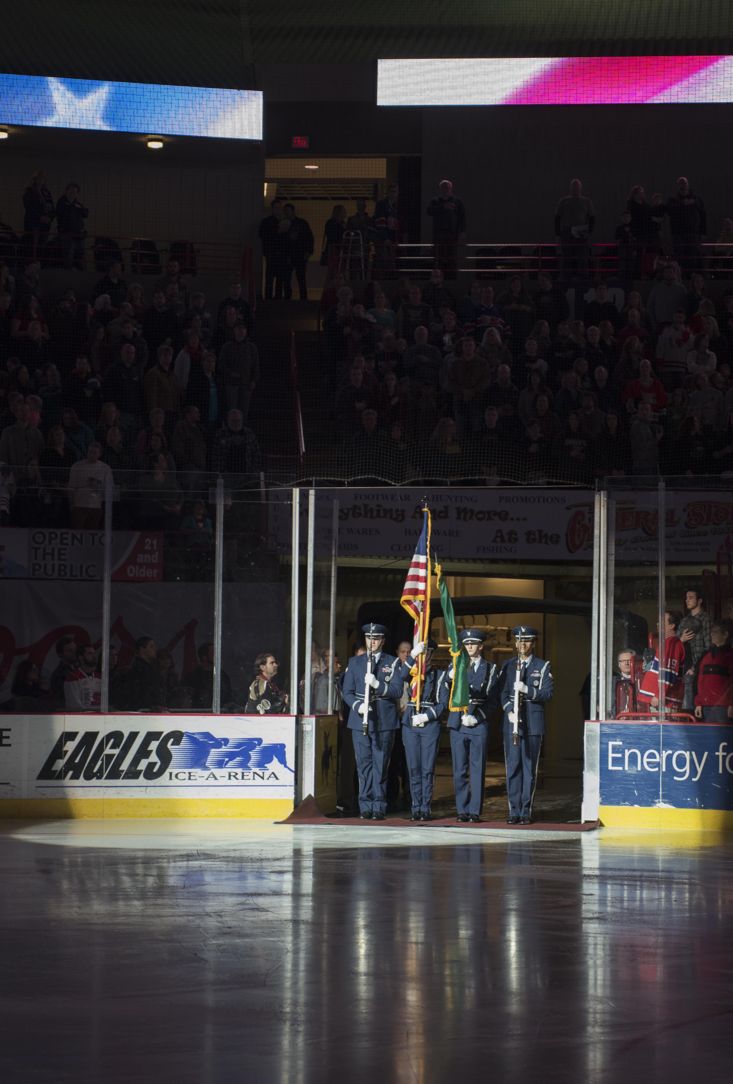 Spokane Chiefs celebrate military appreciation night > Fairchild Air Force Base > Article Display