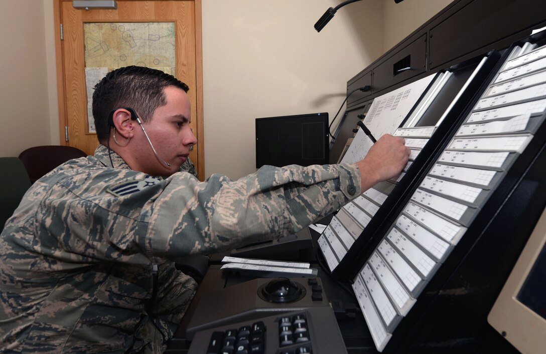 Senior Airman Jonell Sanchez, an air traffic controller assigned to the 28th Operations Support Squadron, trains in a simulation at Ellsworth Air Force Base, S.D., Jan. 25, 2017. The training involves sending beacon codes for Ellsworth approach while the radar system is “down.” (U.S. Air Force photo by Airman 1st Class Donald C. Knechtel)