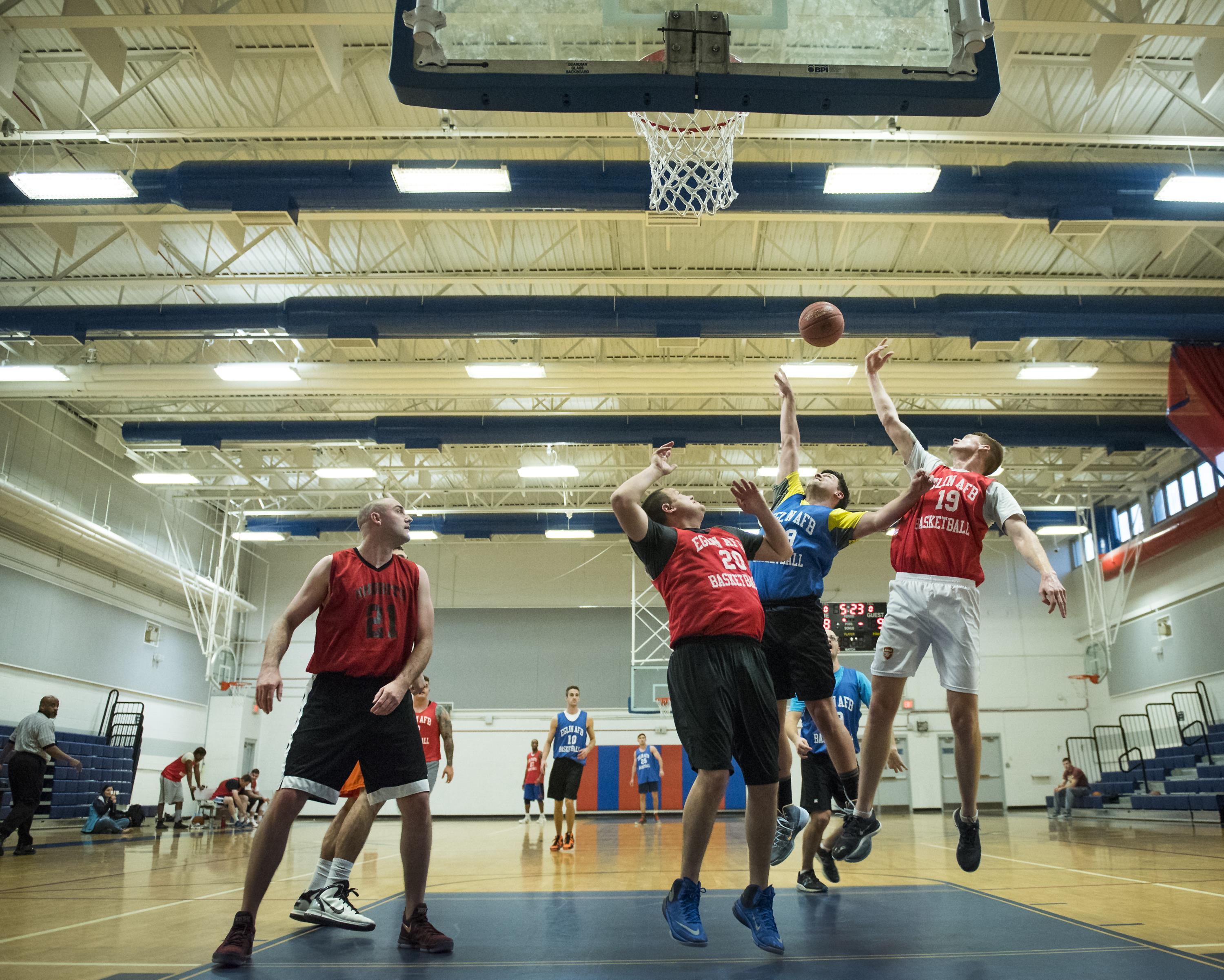 Duke Maintainers Stand Tall Over Lab In B Ball Win 919th Special