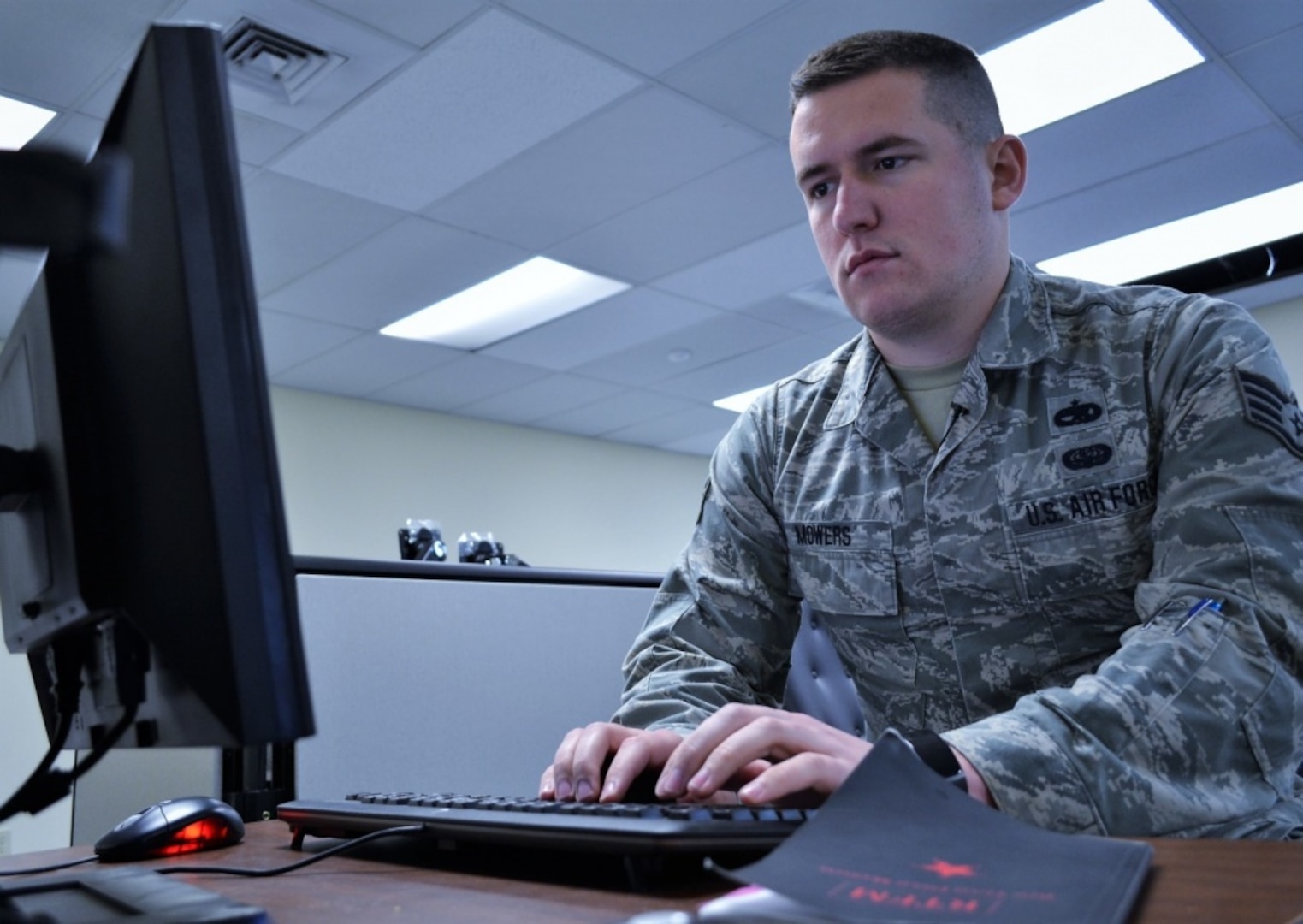 Staff Sgt. Brandyn Mowers, of the 112th Cyberspace Operations Squadron, works on a cyber-attack simulation at Horsham Air Guard Station, Pa., Jan. 9, 2017. The 112th COS was created last year to primarily defend Air Force units and – when tasked by the governor – the state’s critical infrastructure facilities. 