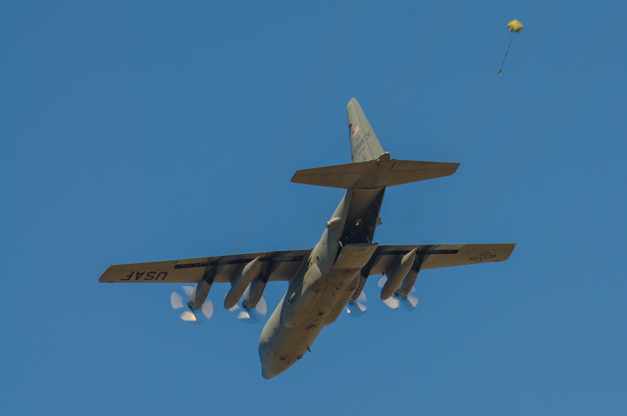 U.S. Air National Guard C-130 Hercules aircraft assigned to the 139th Airlift Wing, perform an airdrop over Sylvania, Ga., on January 9, 2017. (U.S. Air National Guard photo by Senior Airman Sheldon Thompson)
