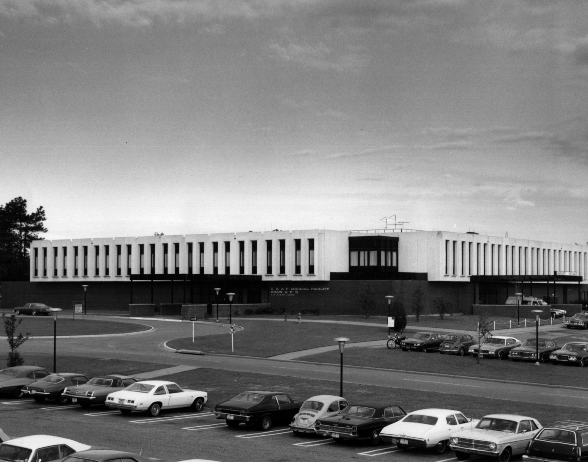 The 20th Medical Group Medical Treatment Facility, circa 1976, has been assisting service members, dependents and retirees of Shaw Air Force Base, S.C. for more than 40 decades. Today’s facility offers services ranging from TRICARE administration to radiology for Team Shaw members. (Courtesy Photo)