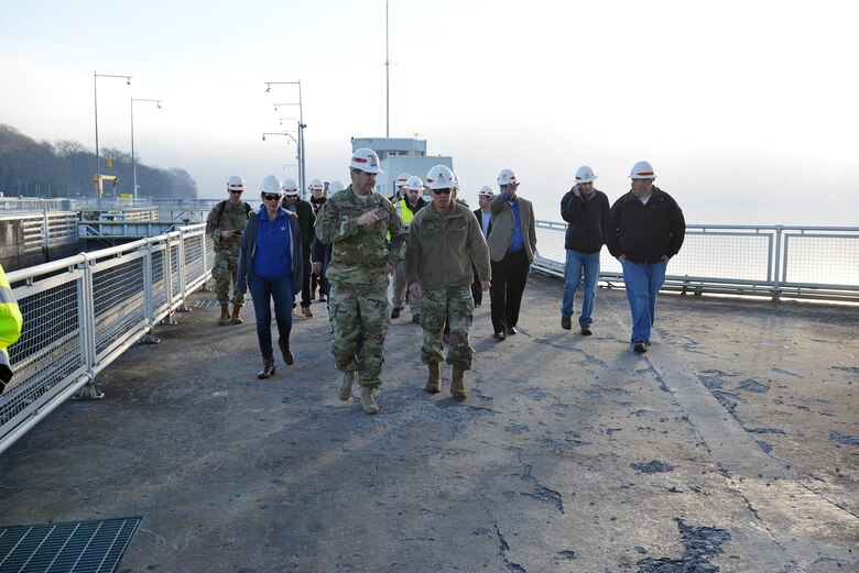 Lt. Col. Stephen Murphy, Nashville District commander talks with Brig. Gen. Mark Toy, U.S. Army Corps of Engineers Great Lakes and Ohio River Division commander about work to the construction site at Chickamauga Lock in Chattanooga, Tenn., Jan. 25, 2017. 
