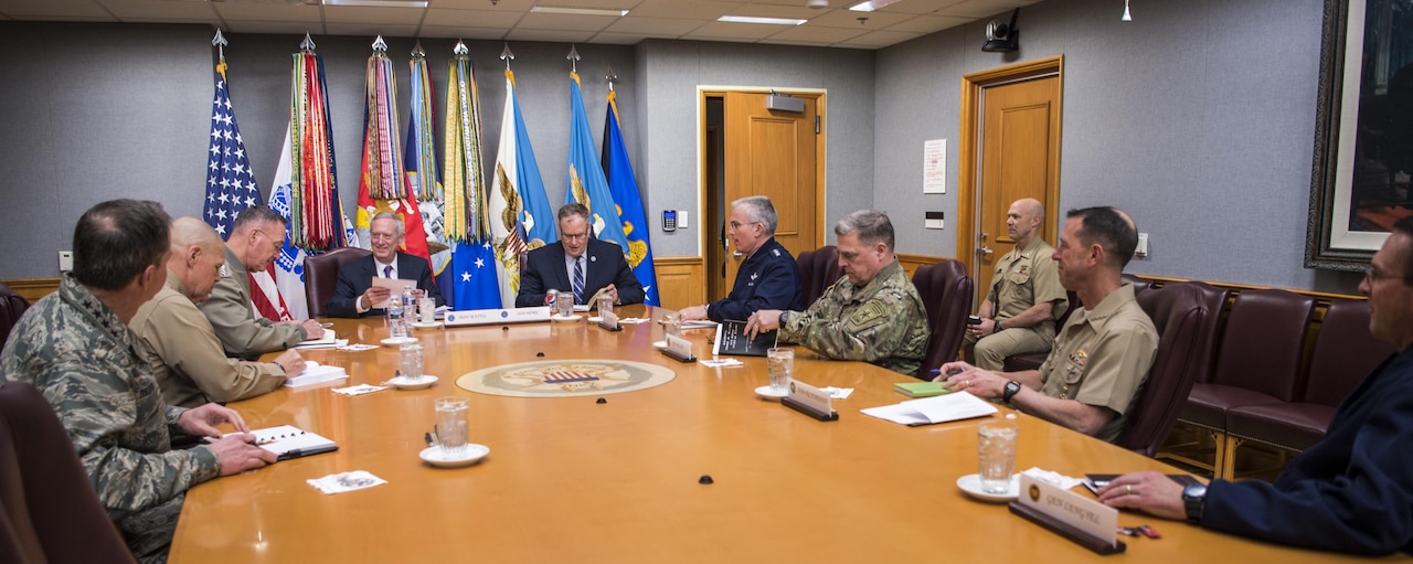 Defense Secretary Jim Mattis meets with members of the Joint Chiefs of Staff at the Pentagon Jan. 23, 2017. DoD photo by Air Force Tech. Sgt. Brigitte N. Brantley