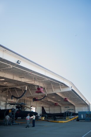 Crew chiefs with the 9th Aircraft Maintenance Squadron prepare a U-2 Dragon Lady for a high altitude flight at Beale Air Force Base, Calif., June 20, 2017. Beale AFB is the sole stateside base that houses the U-2. (U.S. Air Force photo by Airman 1st Class Justin Parsons/released)


